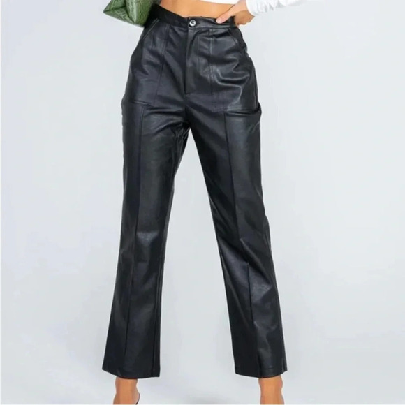 Princess Polly Faux Leather Chic Pants Cropped size 6 - Picture 1 of 13